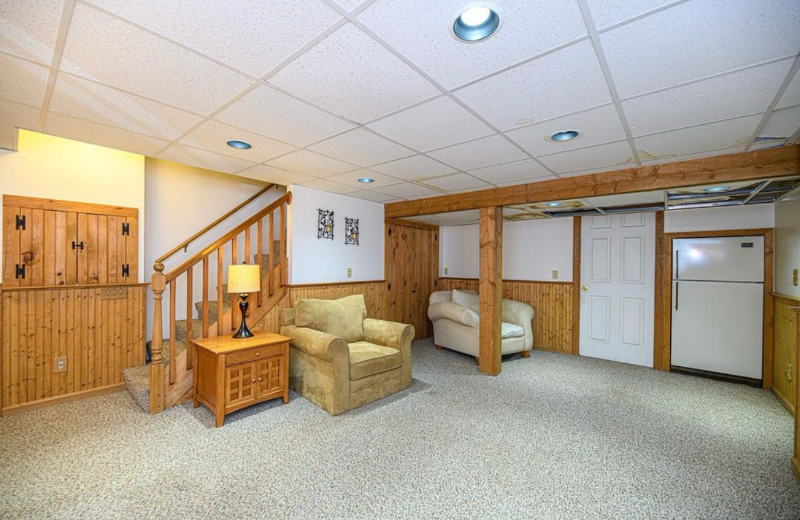 143 Winterwood Dr - Photo 2 of 12