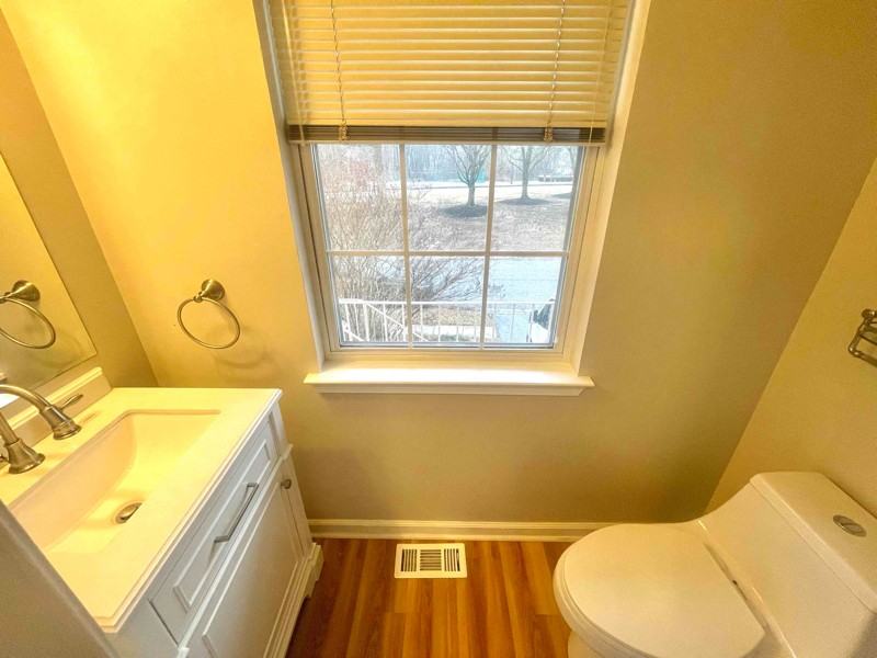 898 N Waterford Ln - Photo 3 of 20