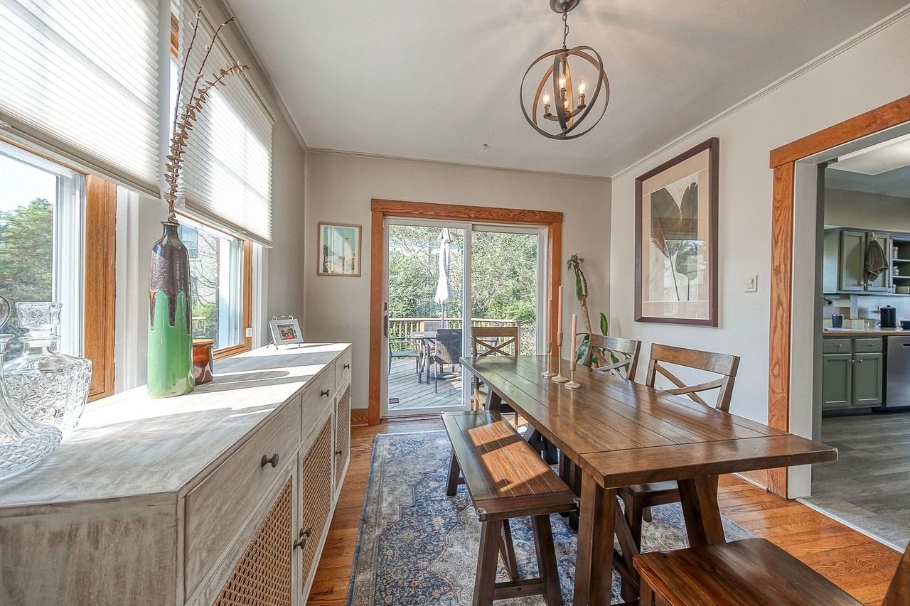 817 California Ave - Photo 3 of 18