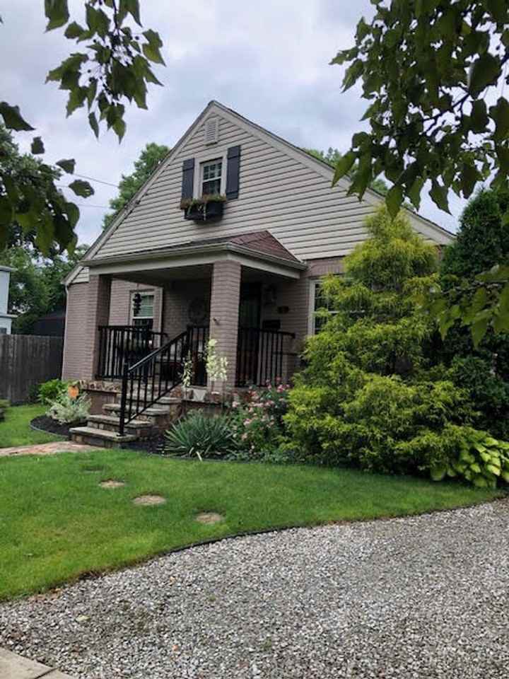 728 3rd St - Photo 3 of 16