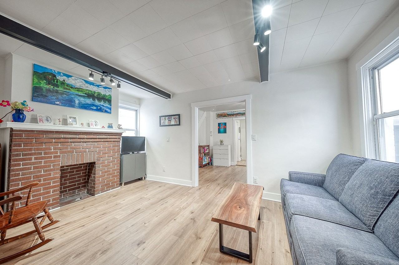 821 California Ave - Photo 2 of 14