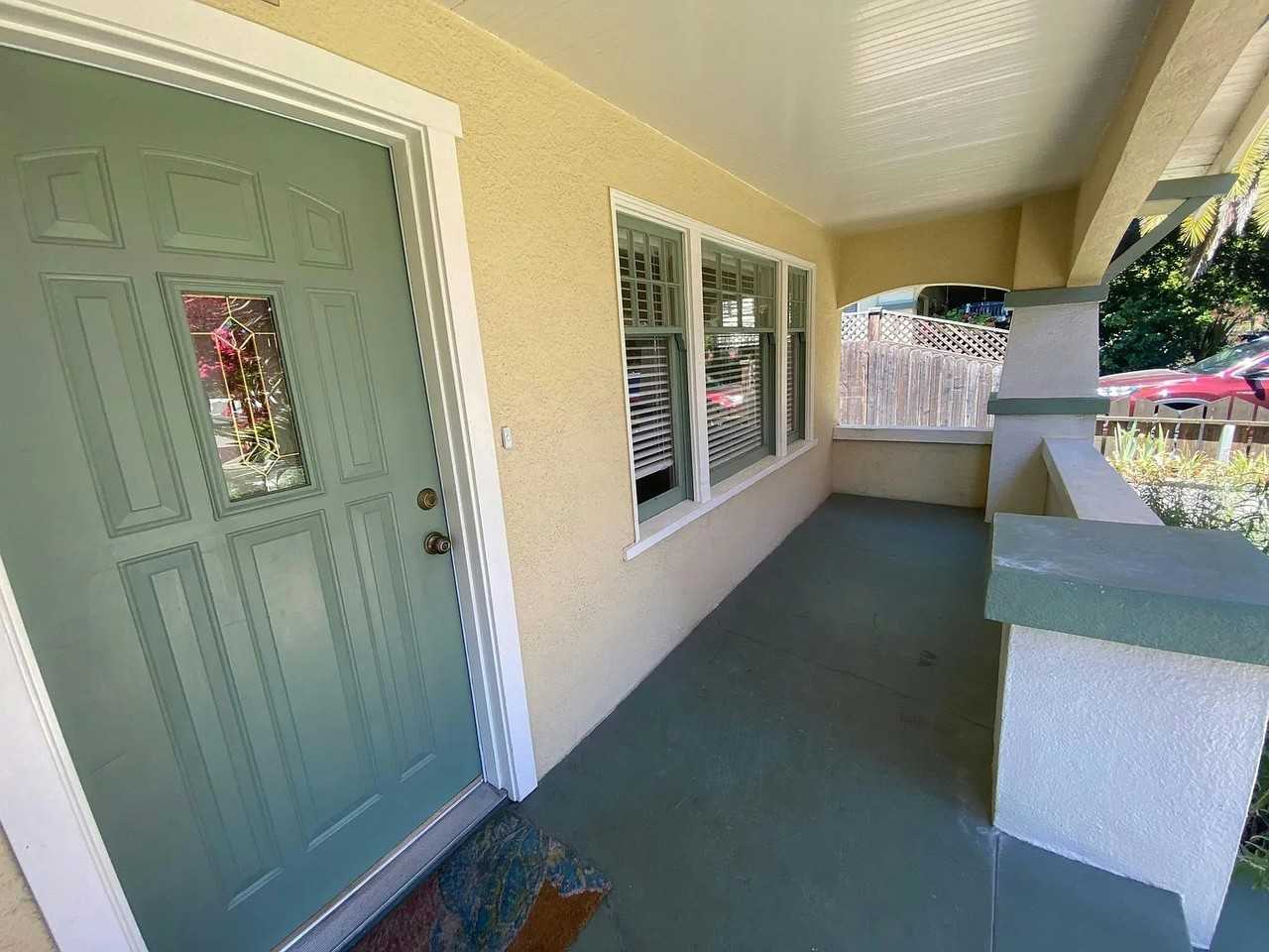 739 Humboldt St - Photo 3 of 27