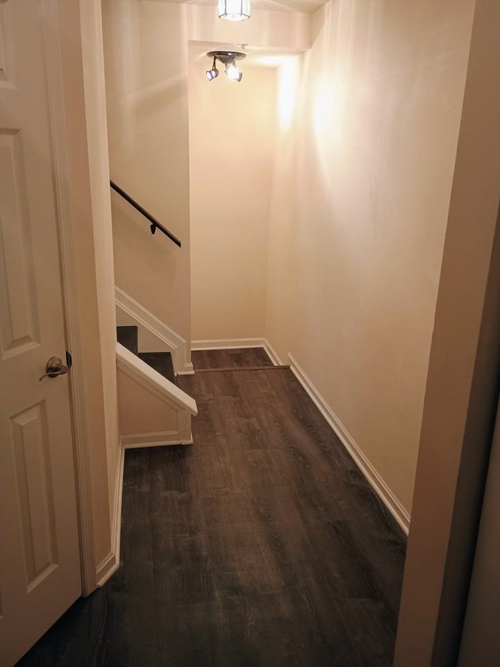 4822 Hillock Ln #NA - Photo 3 of 26