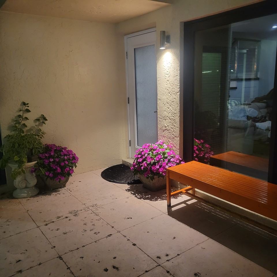 825 Center St #18B - Photo 3 of 46