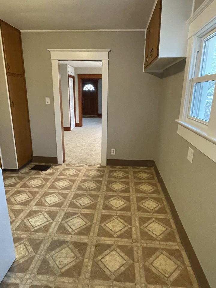 2031 Pershing Blvd #NA - Photo 7 of 14