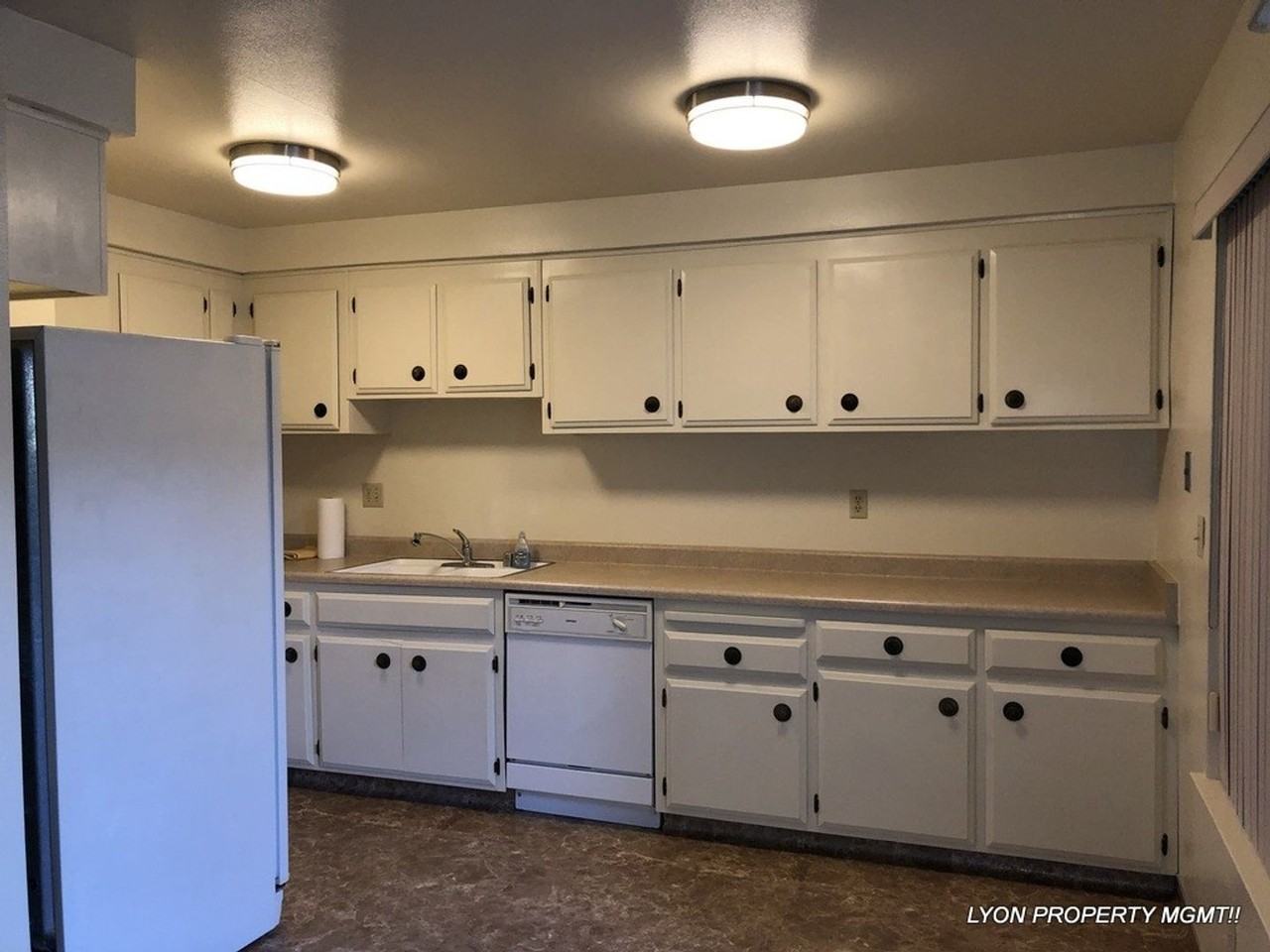 136 Touchstone Pl - Photo 2 of 13