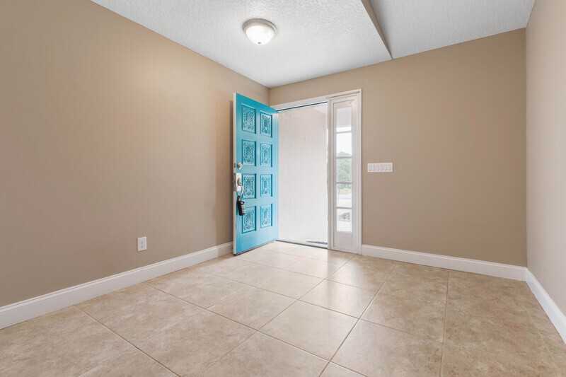 2 Beverly Pl - Photo 6 of 50