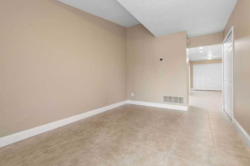 2 Beverly Pl - Photo 7 of 50