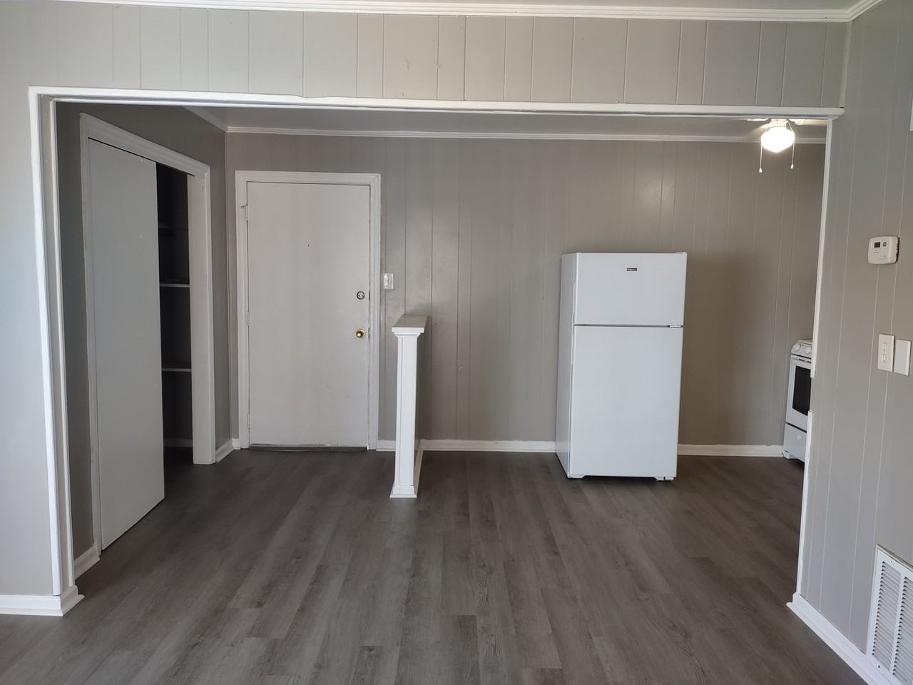 1708 Jennifer Rd - Photo 2 of 10