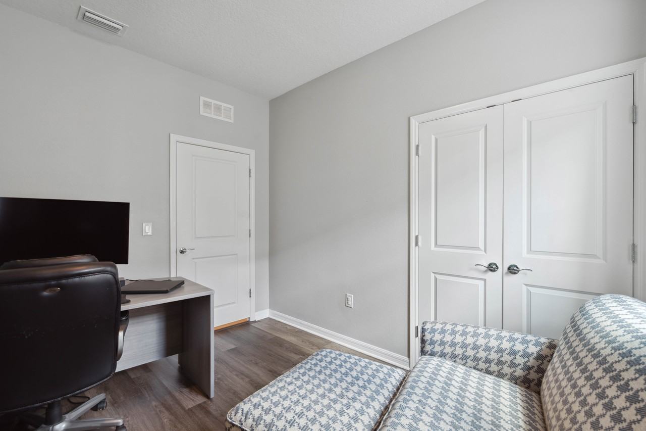 1189 Pipestone Pl - Photo 6 of 42