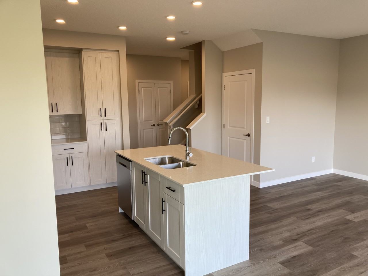 4024 Hawthorn Link Sw - Photo 3 of 32