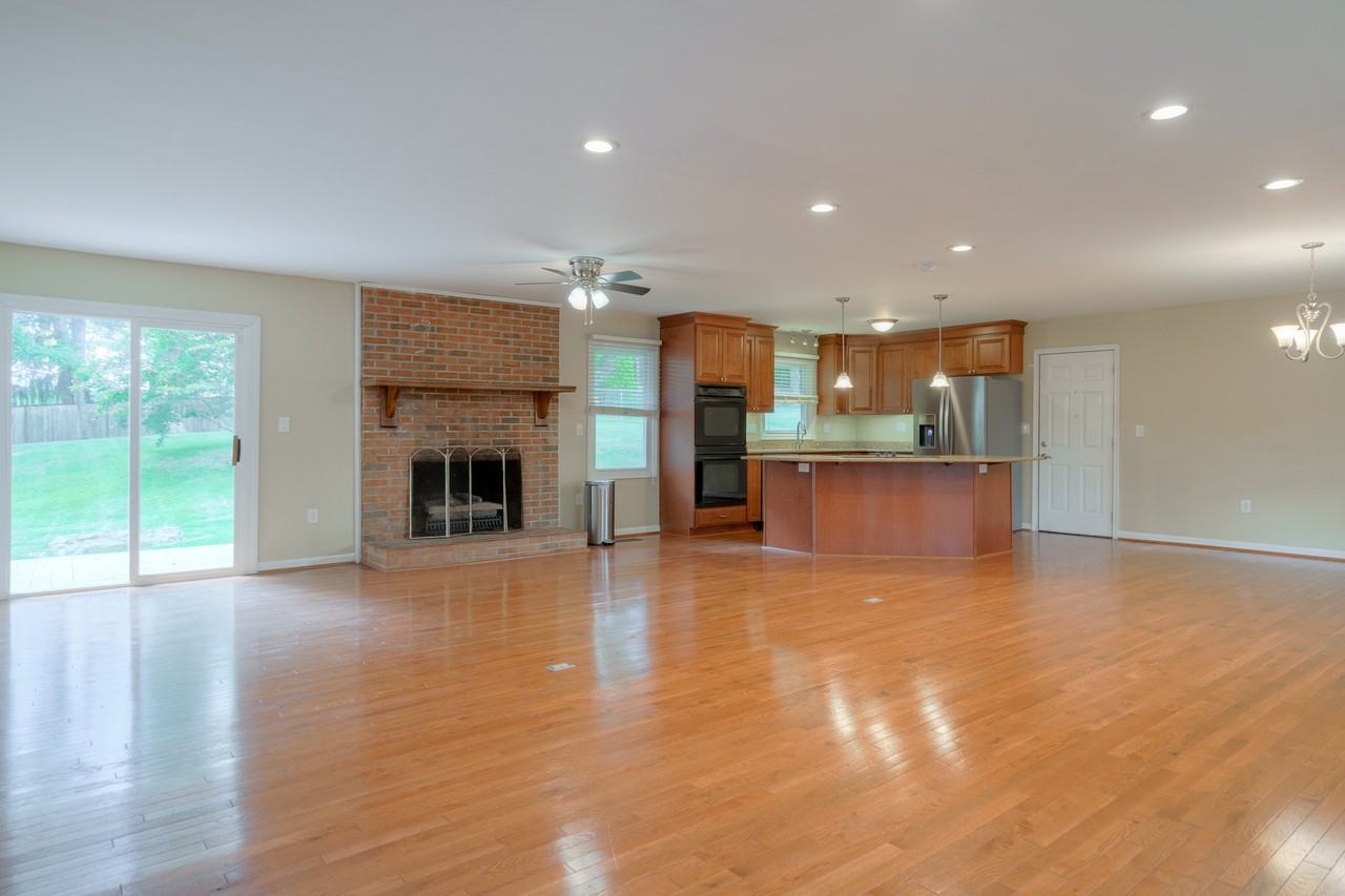 200 Maywood St #NA - Photo 3 of 36