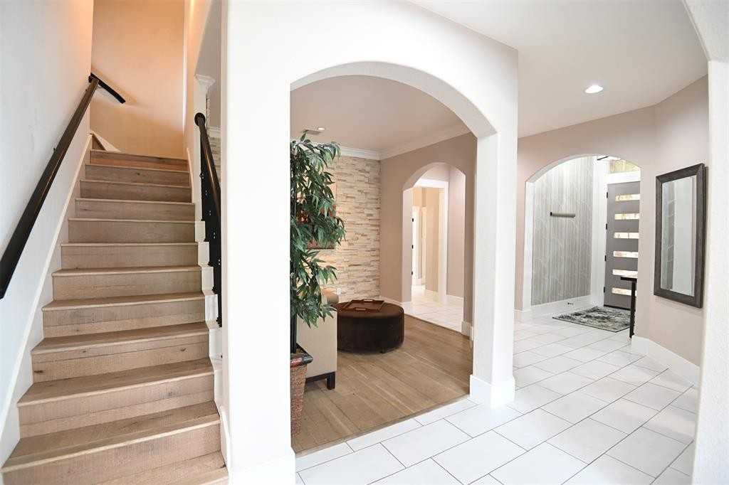 1014 Sunflower Trl #NA - Photo 2 of 20