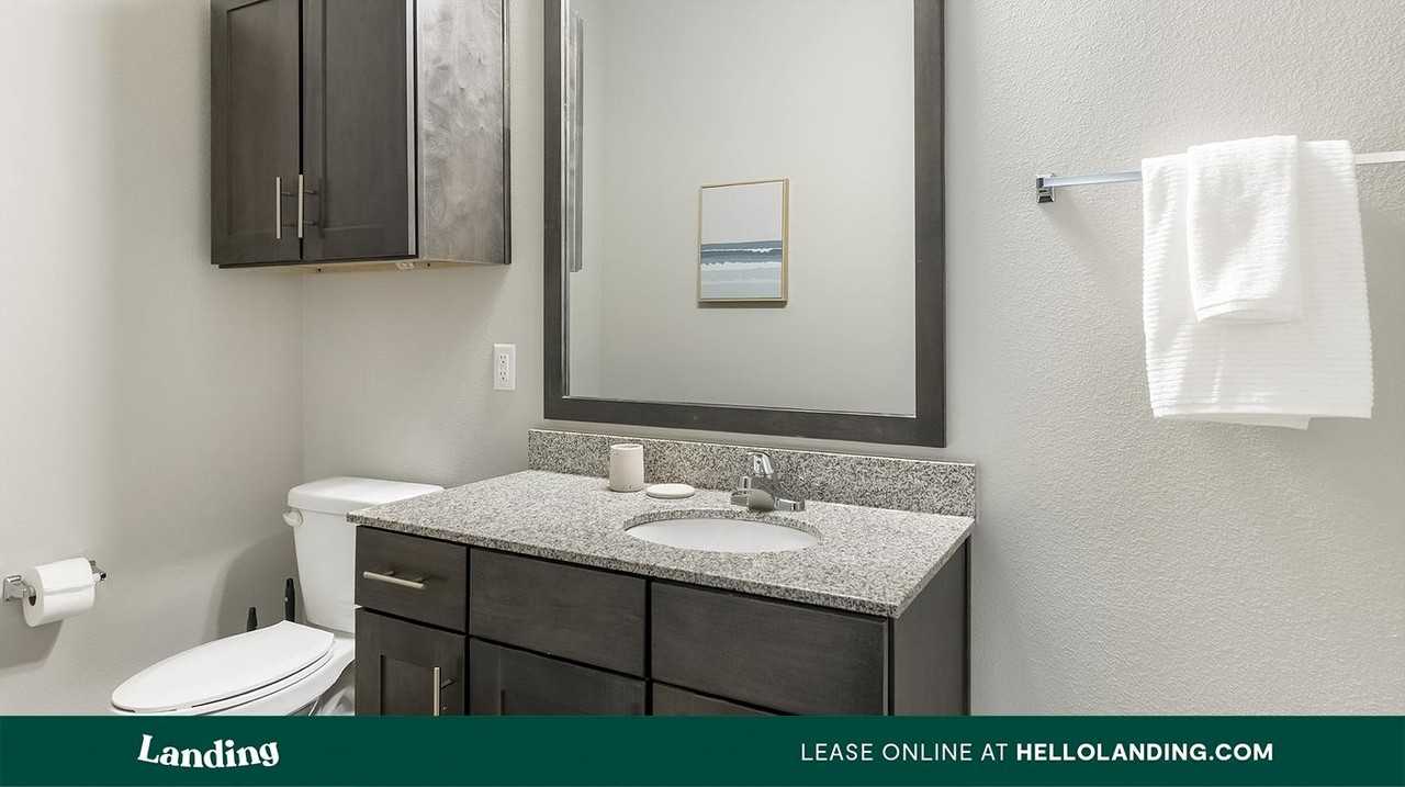 8200 Clarksprings Dr - Photo 5 of 50