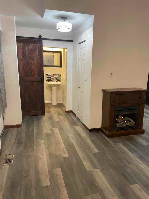 15 Arnold Pl - Photo 2 of 25