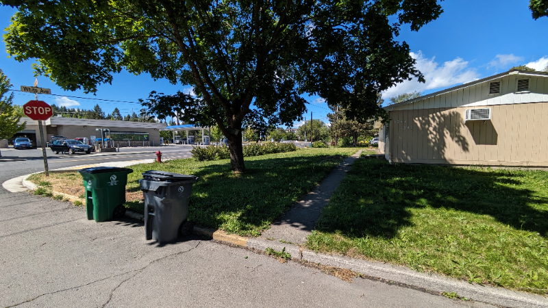 1243 S Hanson Ave - Photo 2 of 19