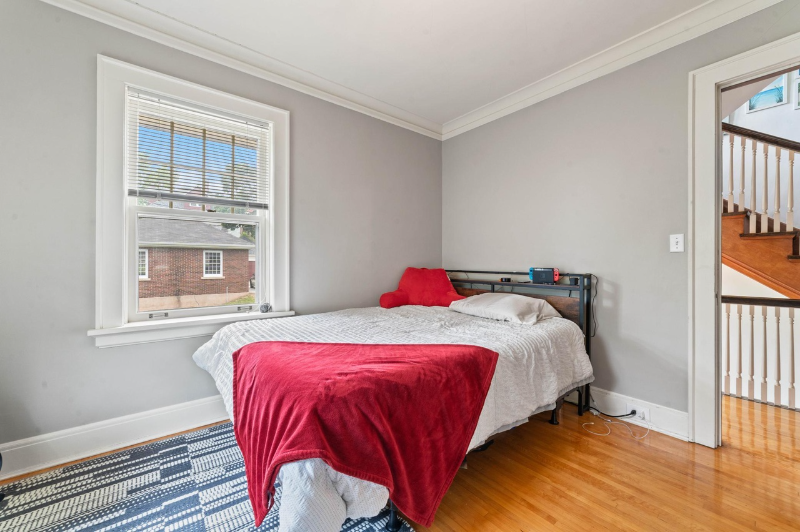 2125 E 3rd St - Photo 3 of 14