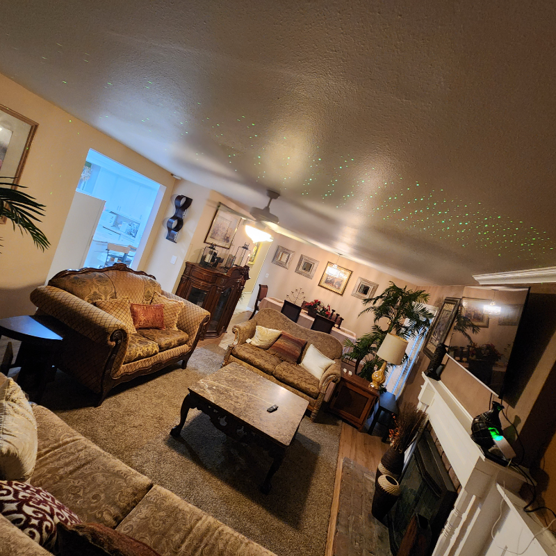 4 Bd,Bath - Photo 2 of 20