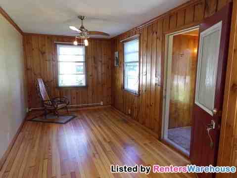 227 Dale St W - Photo 2 of 12