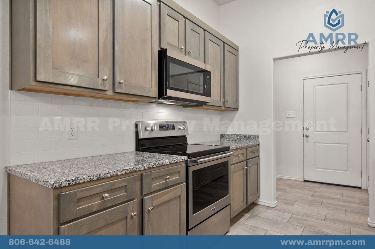 1246 N 7th St - Photo 6 of 23