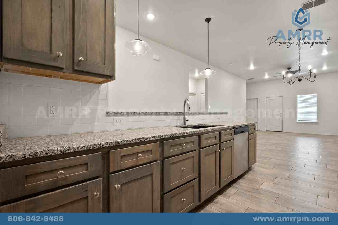 1246 N 7th St - Photo 7 of 23