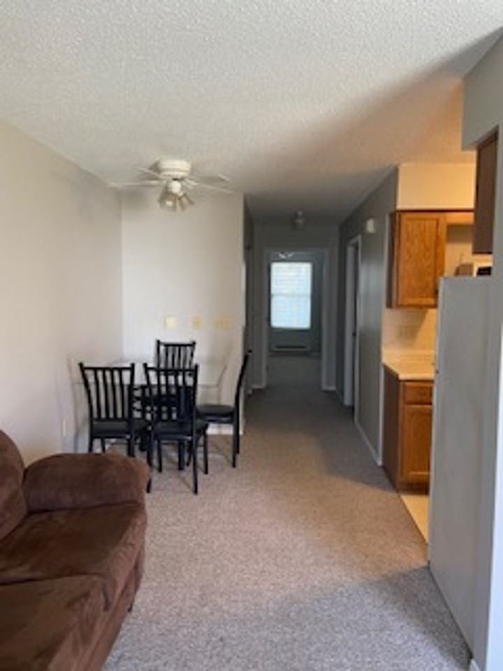 201 South Grove - Photo 7 of 15