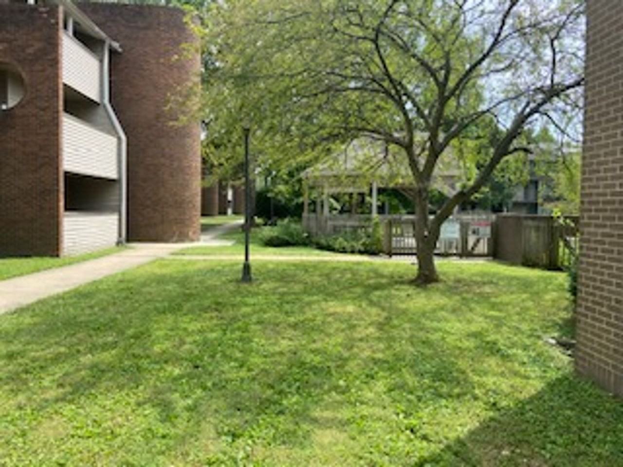 090-500-510 E Michigan - Photo 5 of 50