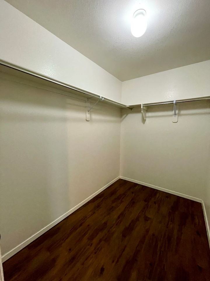 4708 Judes Park - Photo 6 of 24