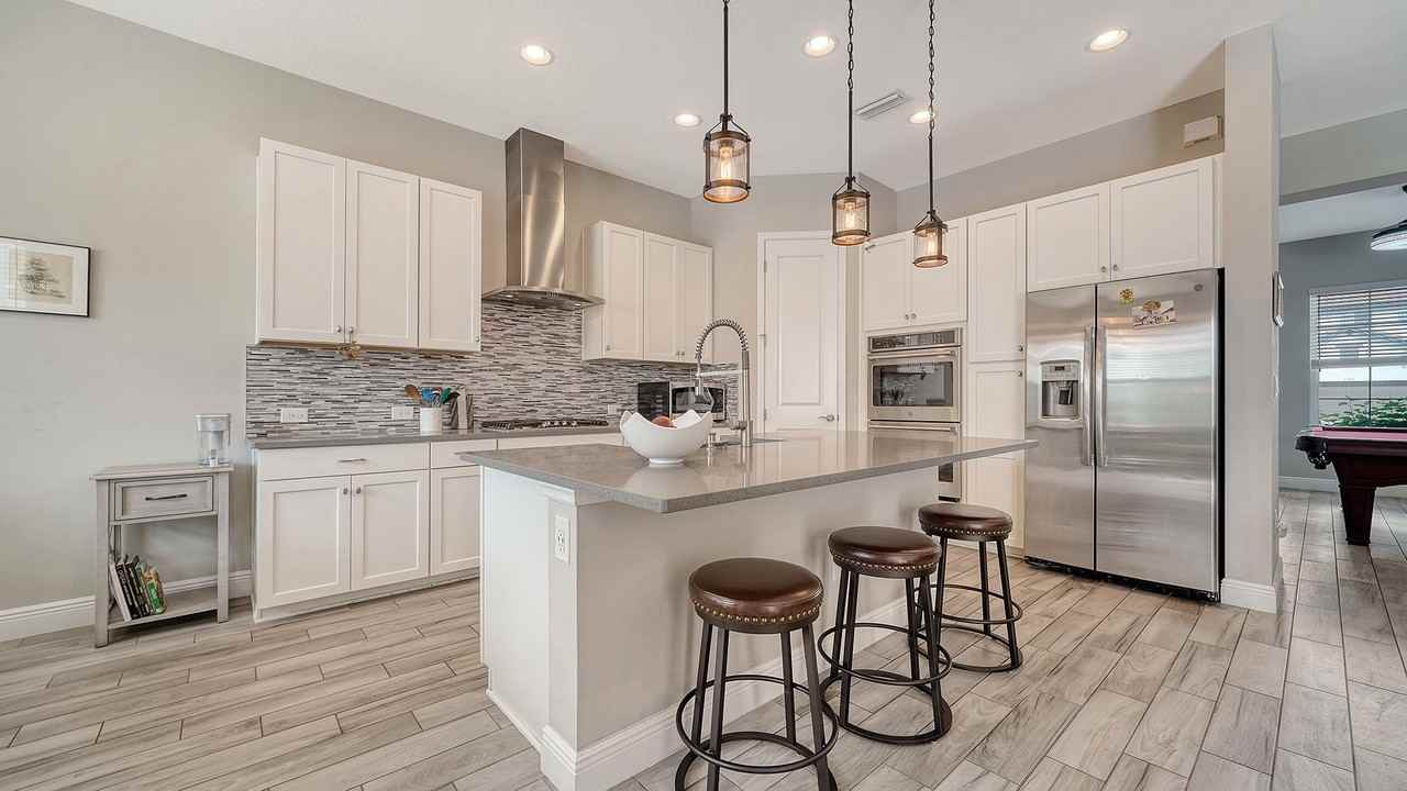 6325 Rivo Lakes Blvd - Photo 3 of 38