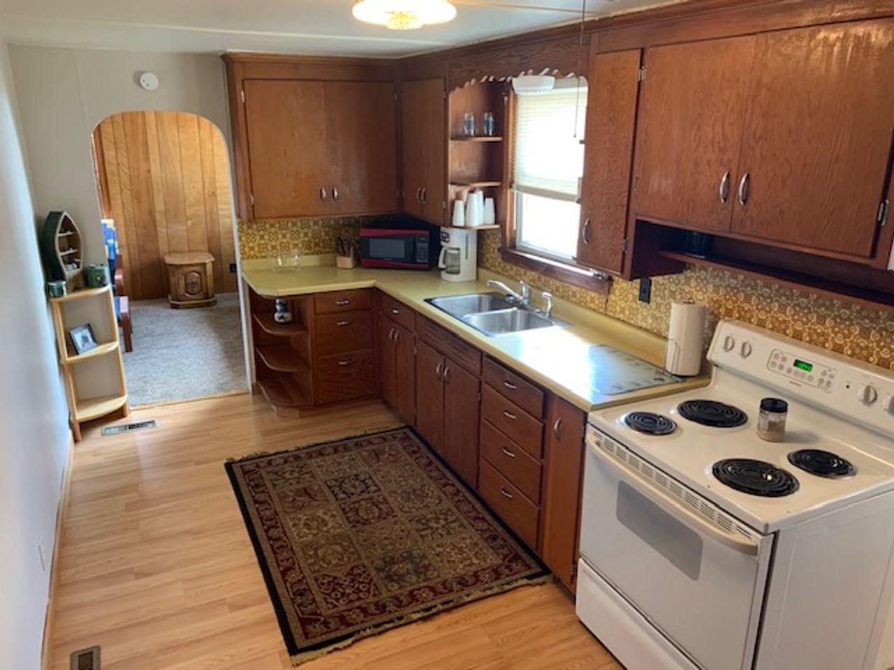 700 Woodland Ave Sw - Photo 2 of 12