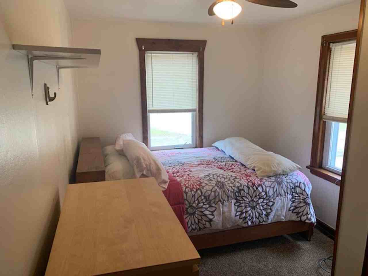 700 Woodland Ave Sw - Photo 6 of 12