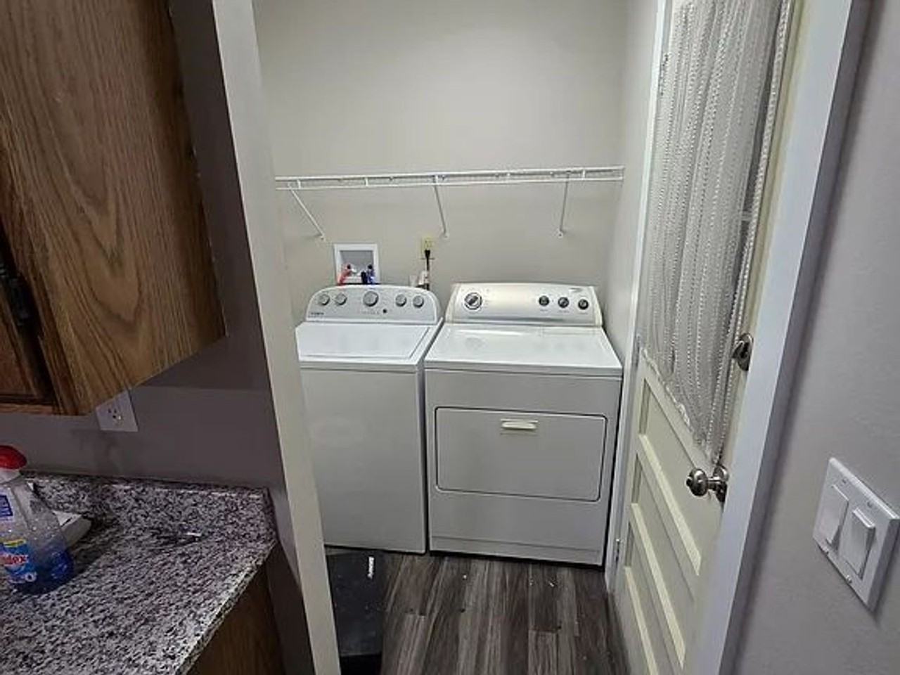 1127 Granville Rd - Photo 2 of 12