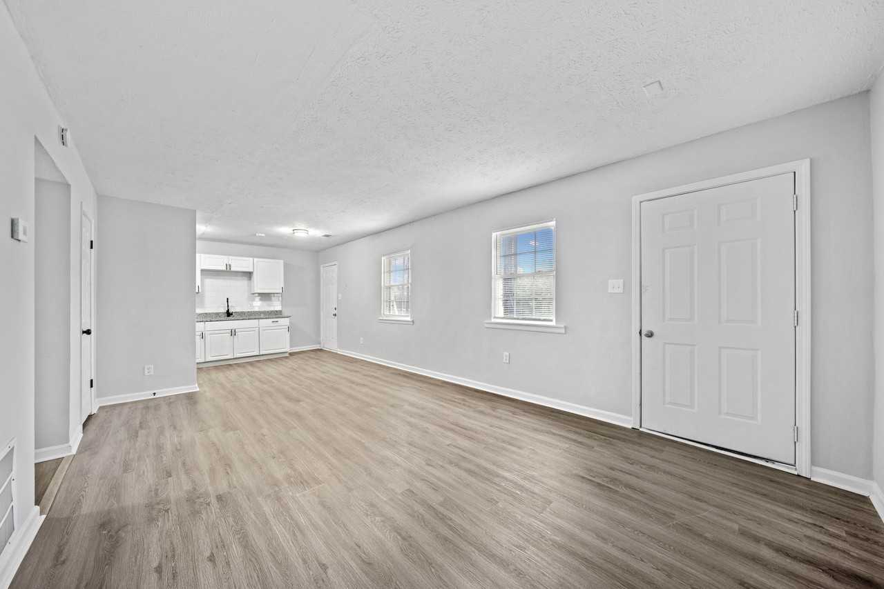 7830 North McDonough Street #A4 - Photo 7 of 13