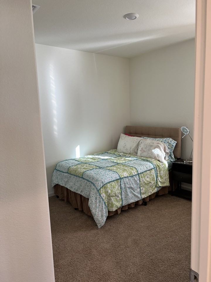 10424 Skynyrd Way #NA - Photo 5 of 16