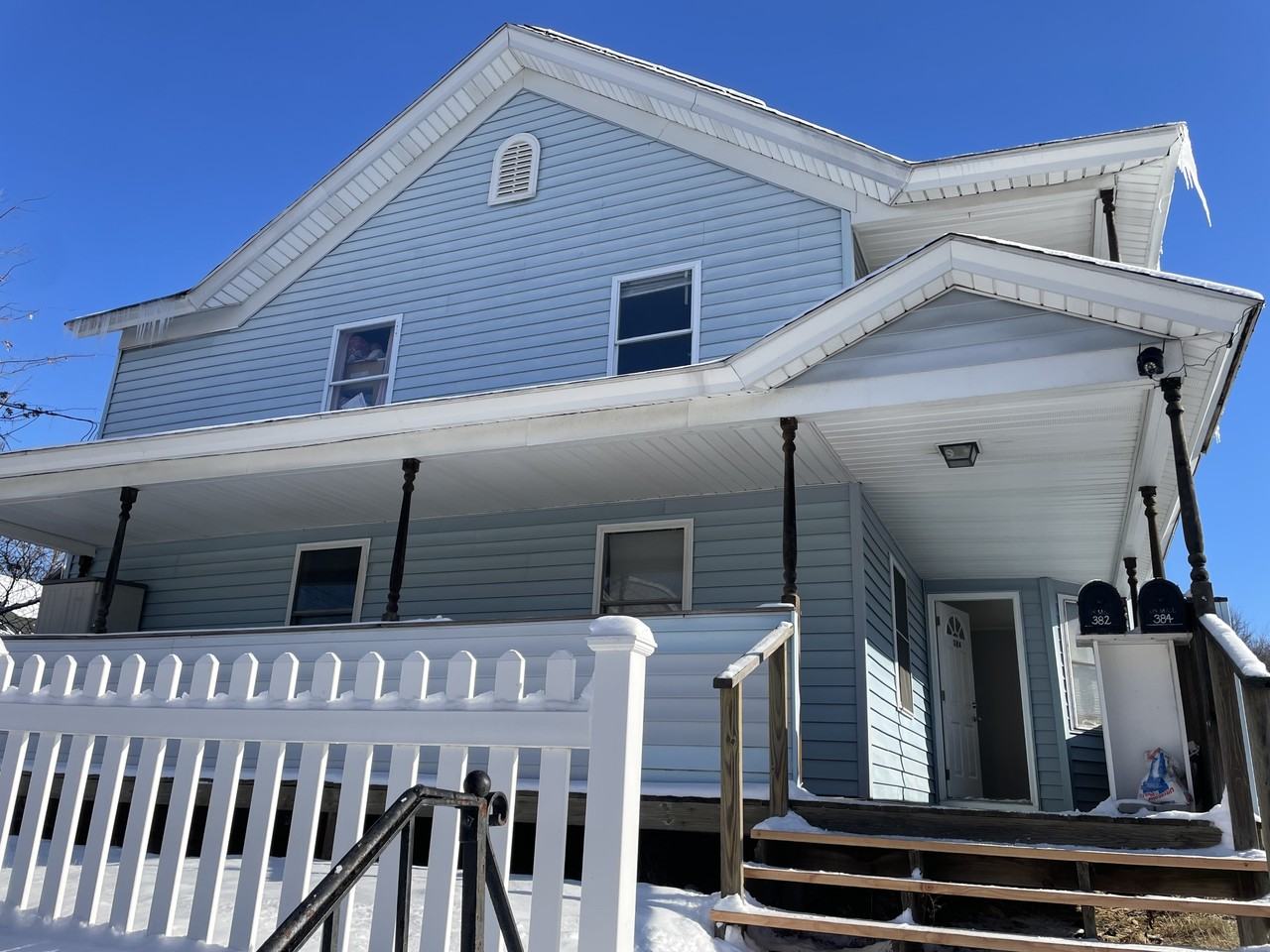 382 Main St #384 - Photo 2 of 7