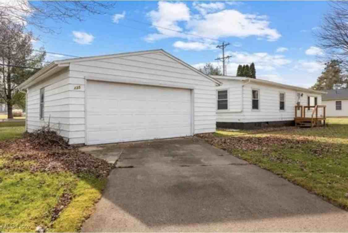 435 Morgan Ct #NA - Photo 2 of 11