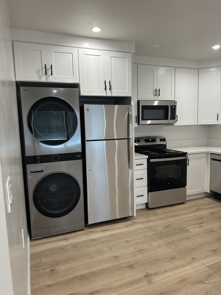 756 Hillcrest Dr #1-2 - Photo 3 of 11