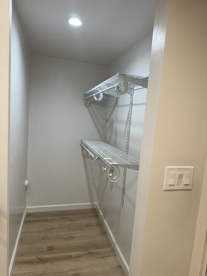 756 Hillcrest Dr #1-2 - Photo 4 of 11