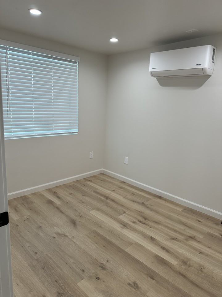 756 Hillcrest Dr #1-2 - Photo 6 of 11