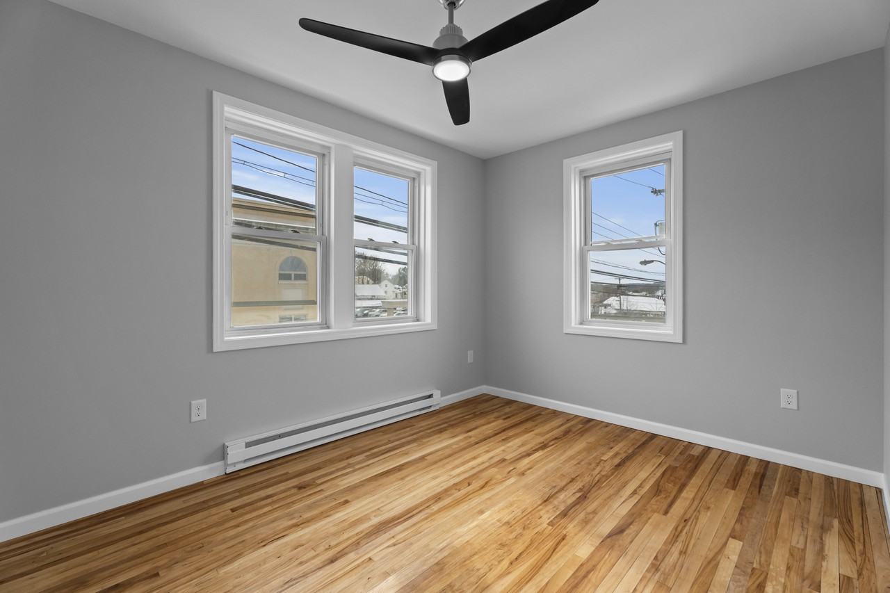 108 Main St #202 - Photo 3 of 7