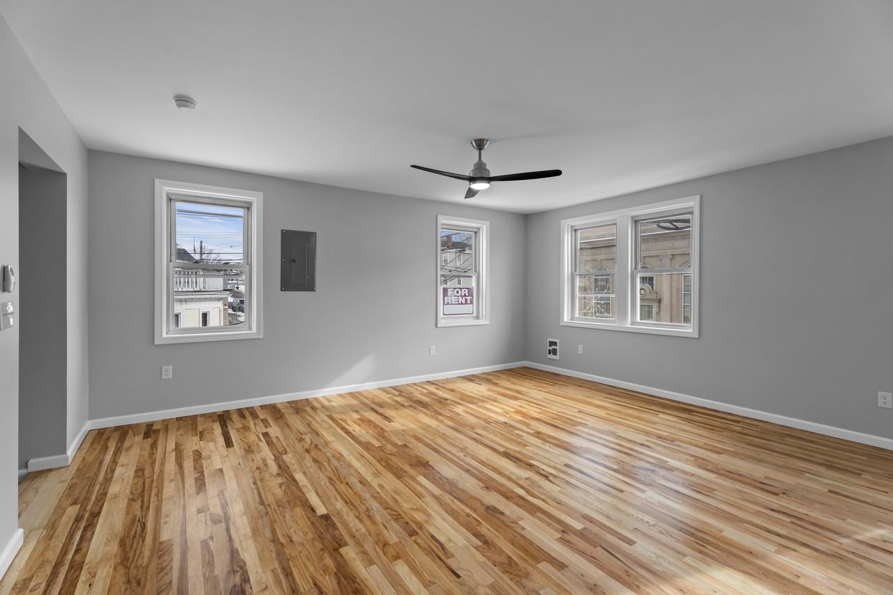 108 Main St #202 - Photo 5 of 7