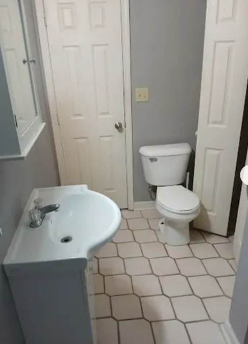 108 E 4th St Apt A #0 - Photo 7 of 7