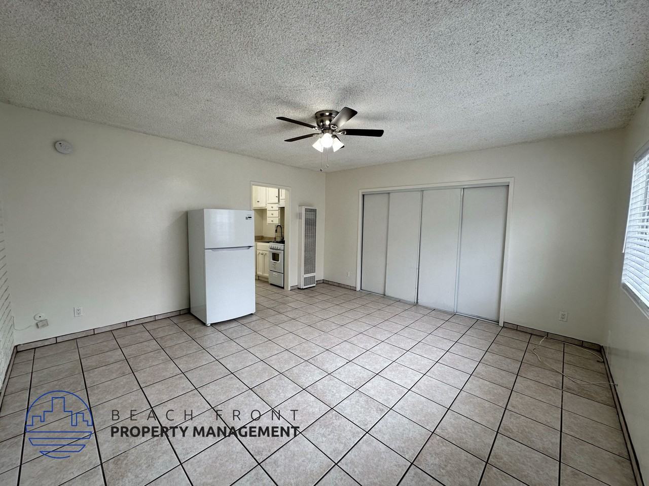 1495 W. 29th St. - Photo 4 of 9