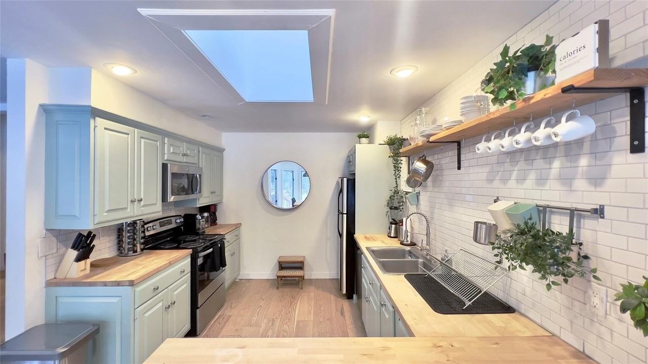 471 Horseshoe Lake Rd #A - Photo 3 of 39