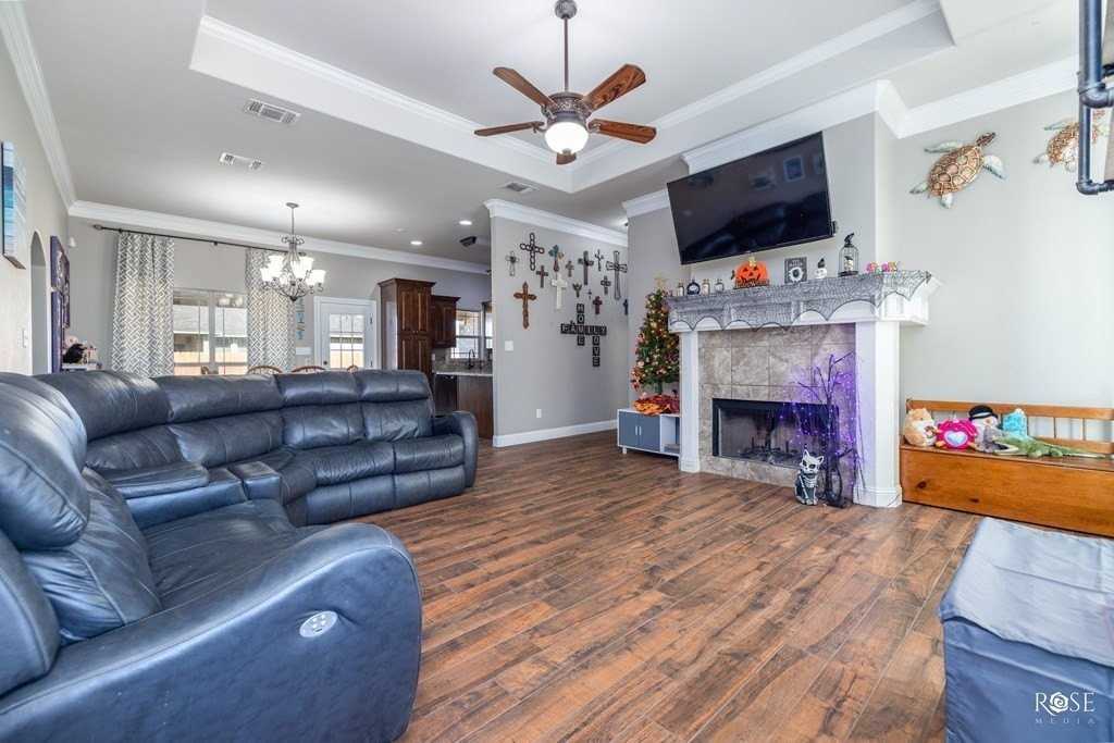 5706 Stratford Ct - Photo 2 of 5