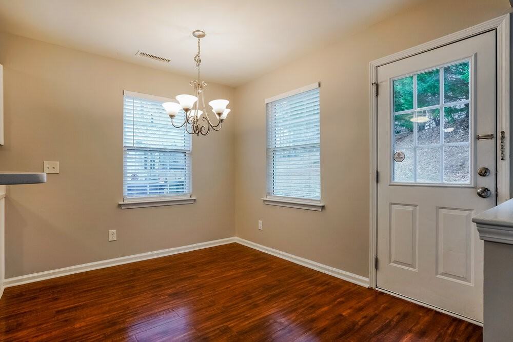 2835 Filbert St - Photo 7 of 17