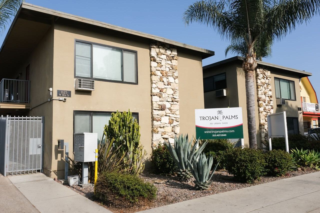 Trojan Palms - Photo 3 of 33