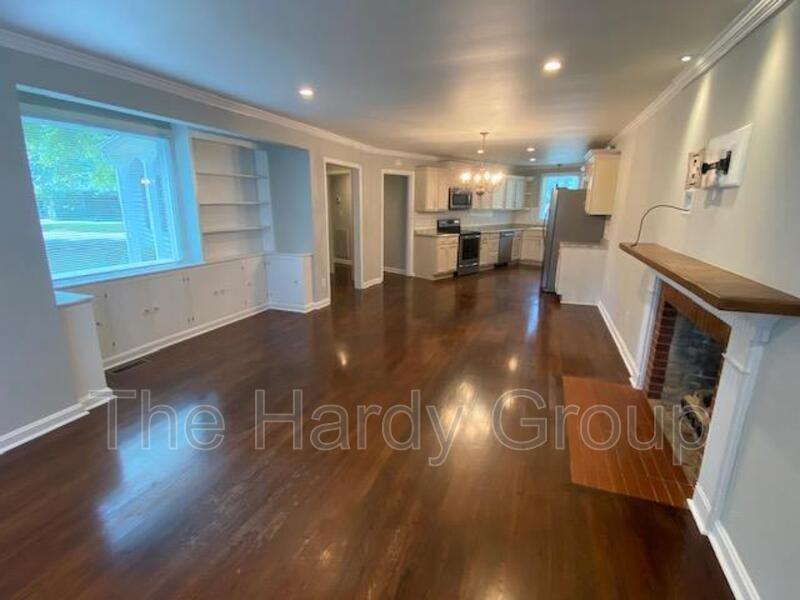934 Mckellar Dr - Photo 4 of 17