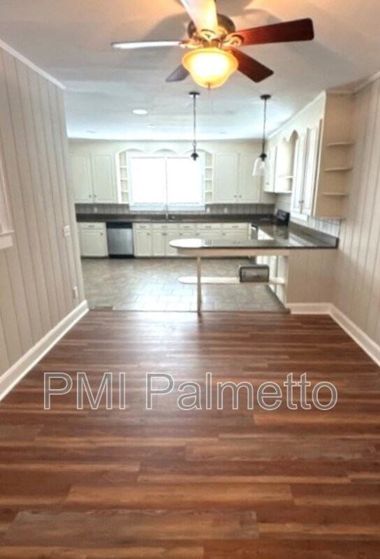 1419 Axtell Dr - Photo 6 of 19