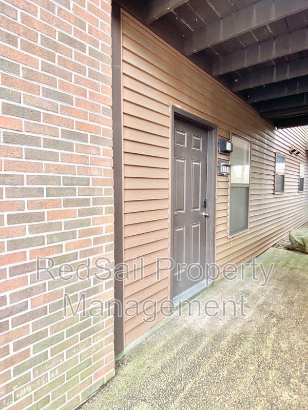 153 Windsor Castle Dr #A - Photo 3 of 15